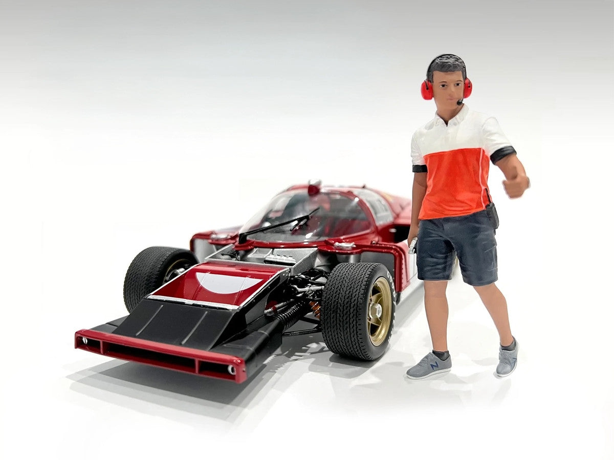"Race Crew" Figure #2 for 1/24 Scale Models by American Diorama - image 2