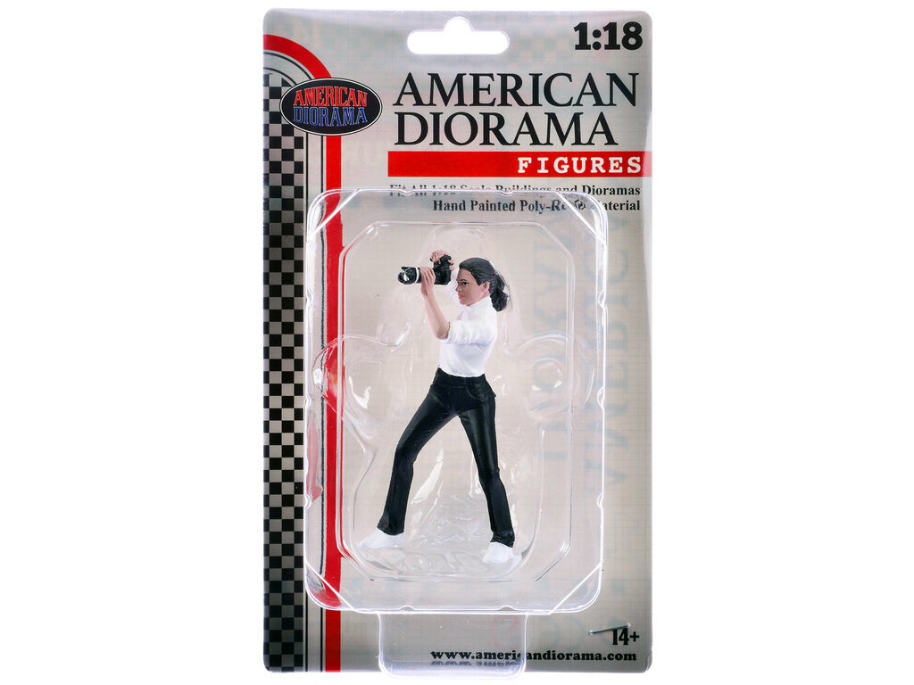 "Photographers" Figure #2 for 1/18 Scale Models by American Diorama - image 4