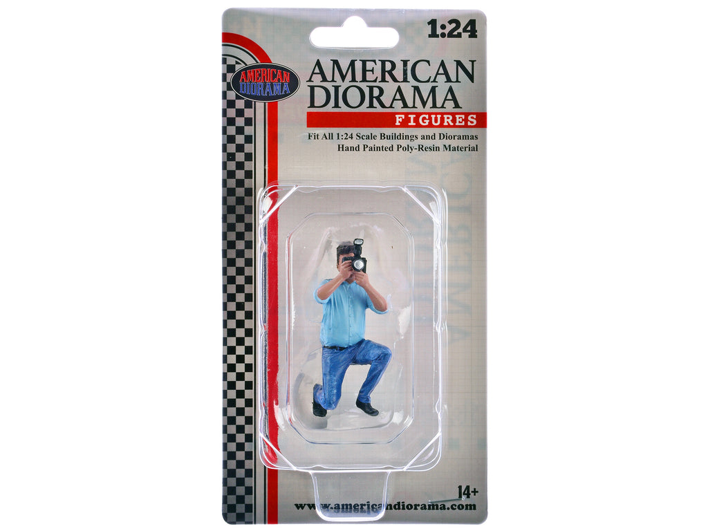 "Photographers" Figure #3 for 1/24 Scale Models by American Diorama - image 4