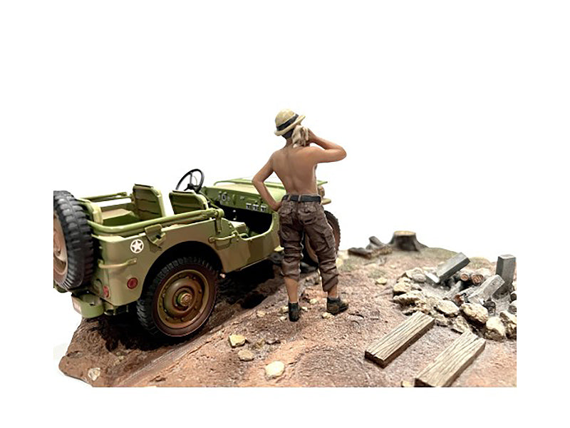 "4X4 Mechanic" Figure 1 for 1/18 Scale Models by American Diorama - image 2