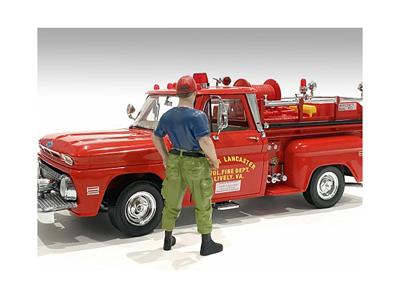 "Firefighters" Off Duty Figure for 1/18 Scale Models by American Diorama - image 2