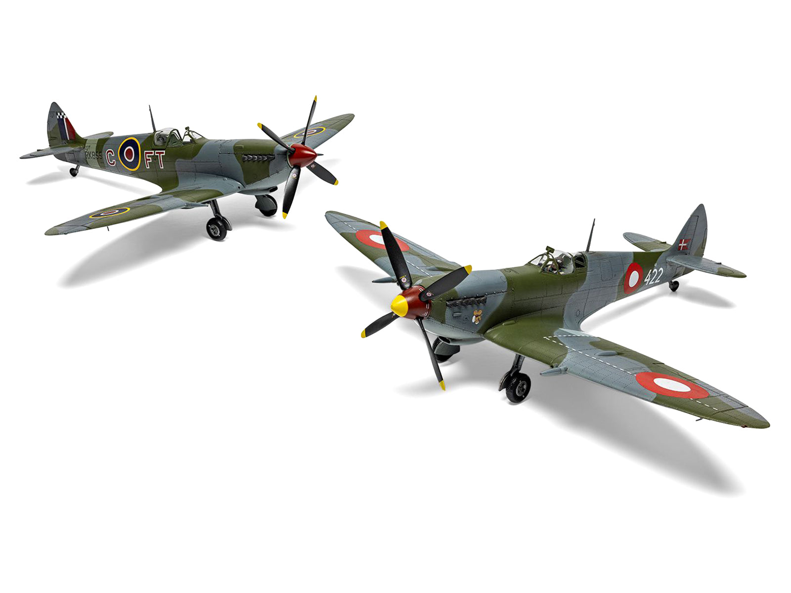 Level 2 Model Kit Supermarine Spitfire Mk.IXe Fighter Aircraft with 3 Scheme Options 1/48 Plastic Model Kit by Airfix - image 3