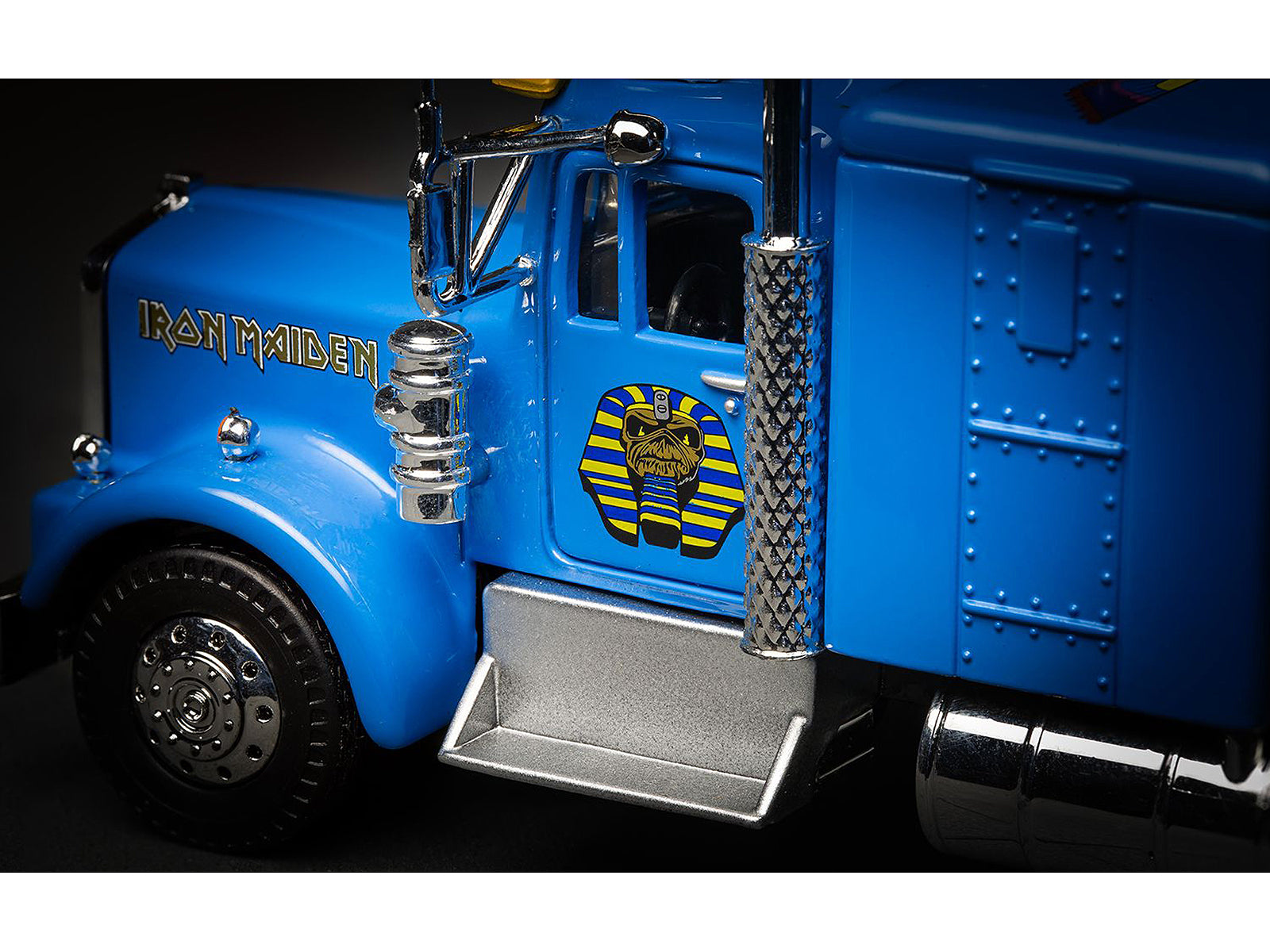 Iron Maiden "Powerslave" Transport Truck Blue "World Slavery Tour 1984-85" 1/50 Diecast Model by Corgi - image 4