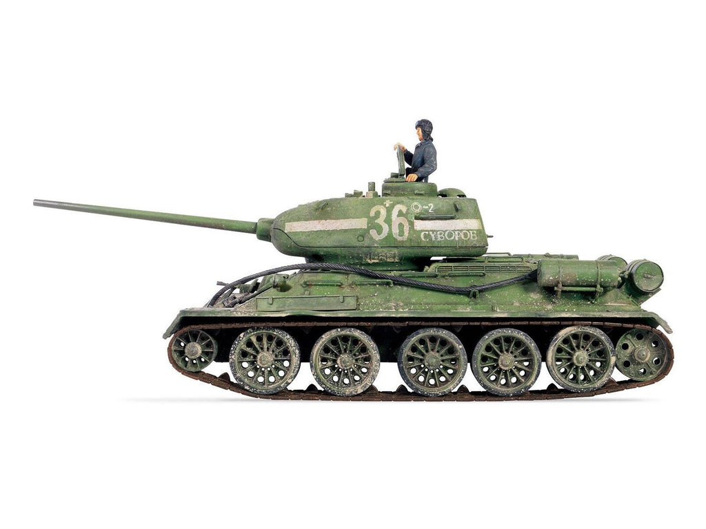 Soviet T-34-85 Medium Tank "55th Guards Tank Bde. 7th Guards Tank Corps Berlin" (1945) Soviet Army "Armored Fighting Vehicle" Series 1/32 Diecast Model by Forces of Valor - image 3