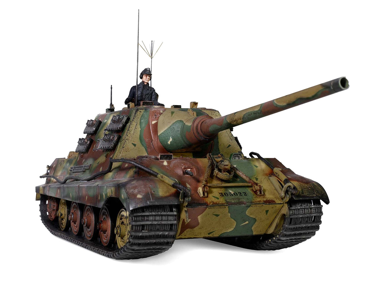 German Sd.Kfz.186 Panzerjager Tiger Ausf. B Heavy Tank "JagdTiger (Henschel suspension) No.331 sPzJgrAbt 653 Germany" (1945) German Army "Armored Fighting Vehicle" Series 1/32 Diecast Model by Forces of Valor - image 3