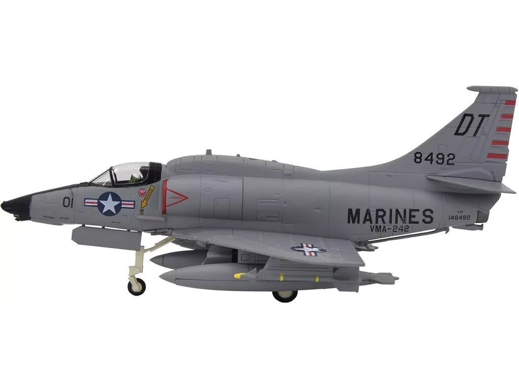 Douglas A-4D Skyhawk Aircraft "VMA-242 Bats NAS Key West 1962 Missile Crisis" United States Marine Corps 1/72 Diecast Model Airplane - image 2