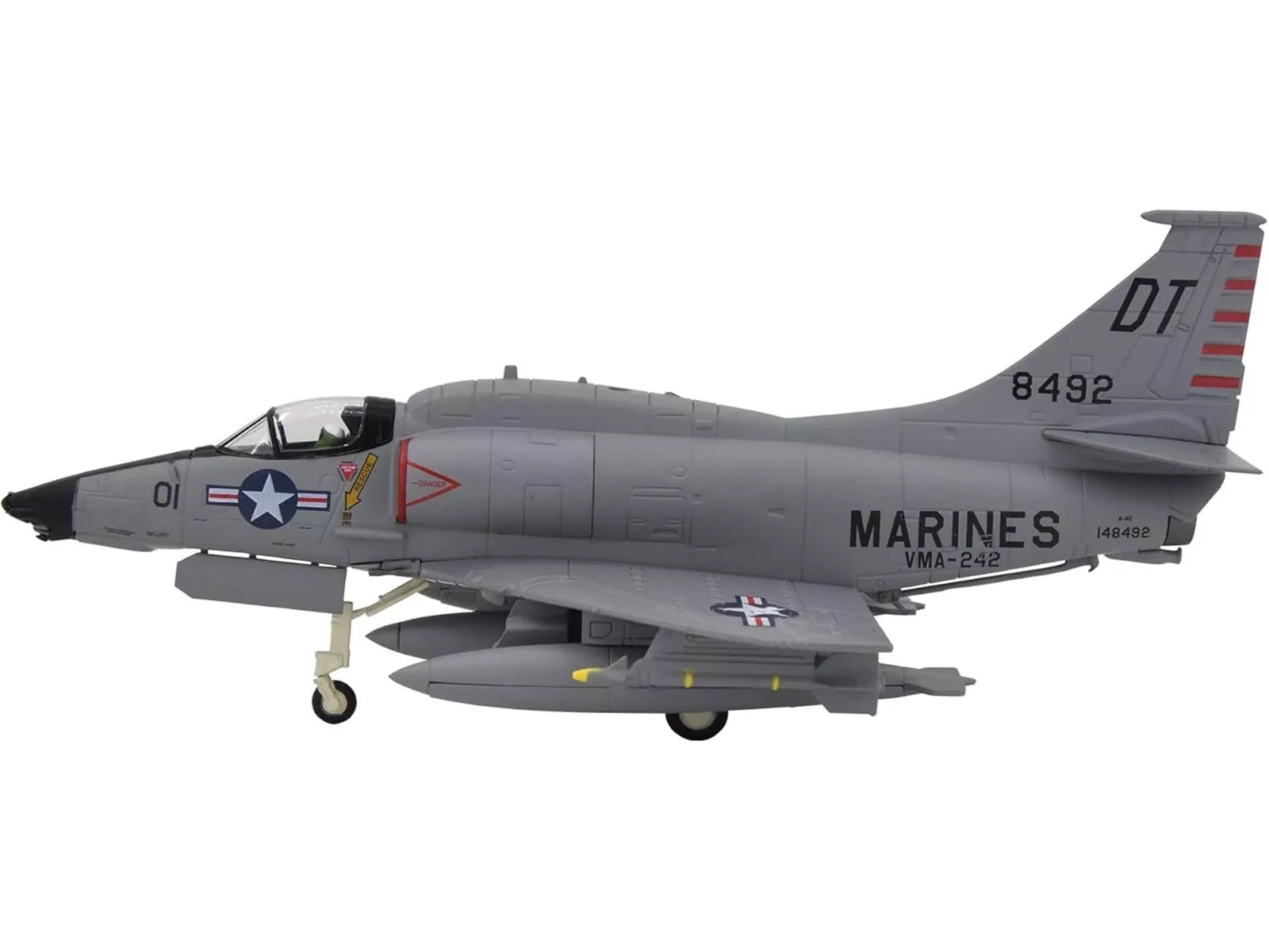 Douglas A-4D Skyhawk Aircraft "VMA-242 Bats NAS Key West 1962 Missile Crisis" United States Marine Corps 1/72 Diecast Model Airplane - image 2