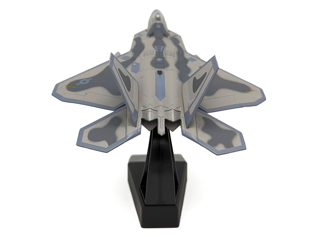 Lockheed Martin F-22A Raptor Aircraft "Spirit of America 412th Test Wing Edwards Air Force Base" (1997) United States Air Force 1/100 Diecast Model Airplane - image 5