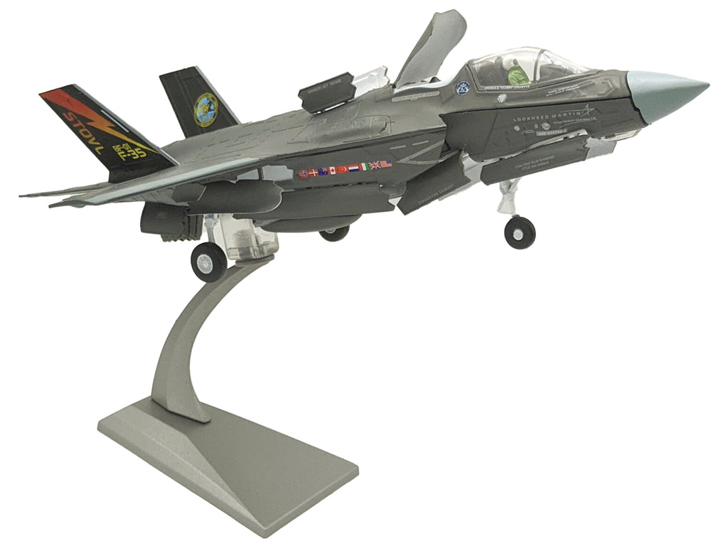 Lockheed Martin F-35B (STOVL) Lightning II Aircraft "BF-01 Prototype Air Test an Evaluation Squadron 23 (VX-23) Salty Dogs" (2009) United States Navy 1/72 Diecast Model Airplane - image 2