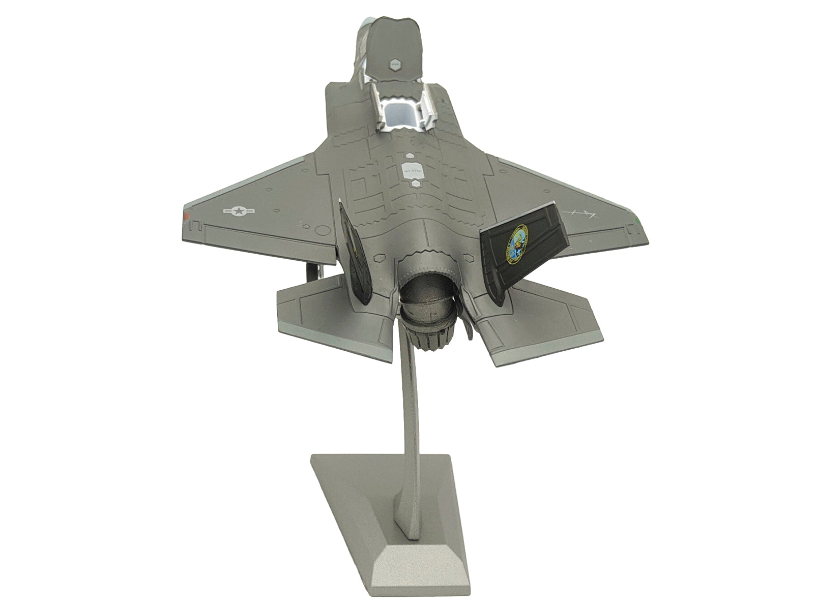 Lockheed Martin F-35B (STOVL) Lightning II Aircraft "BF-01 Prototype Air Test an Evaluation Squadron 23 (VX-23) Salty Dogs" (2009) United States Navy 1/72 Diecast Model Airplane - image 5