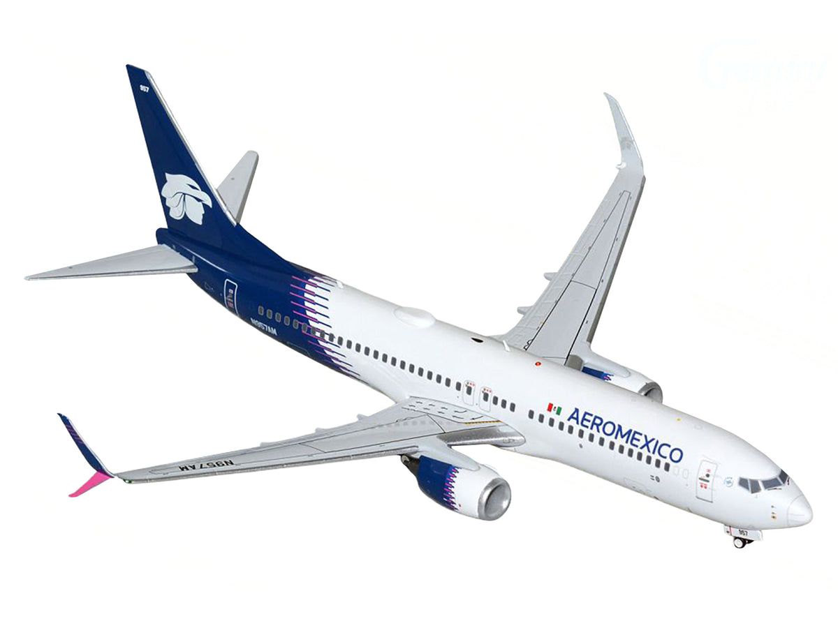 Boeing 737-800 Commercial Aircraft "AeroMexico" (N957AM) White with Dark Blue Tail "Gemini 200" Series 1/200 Diecast Model Airplane by GeminiJets - image 2