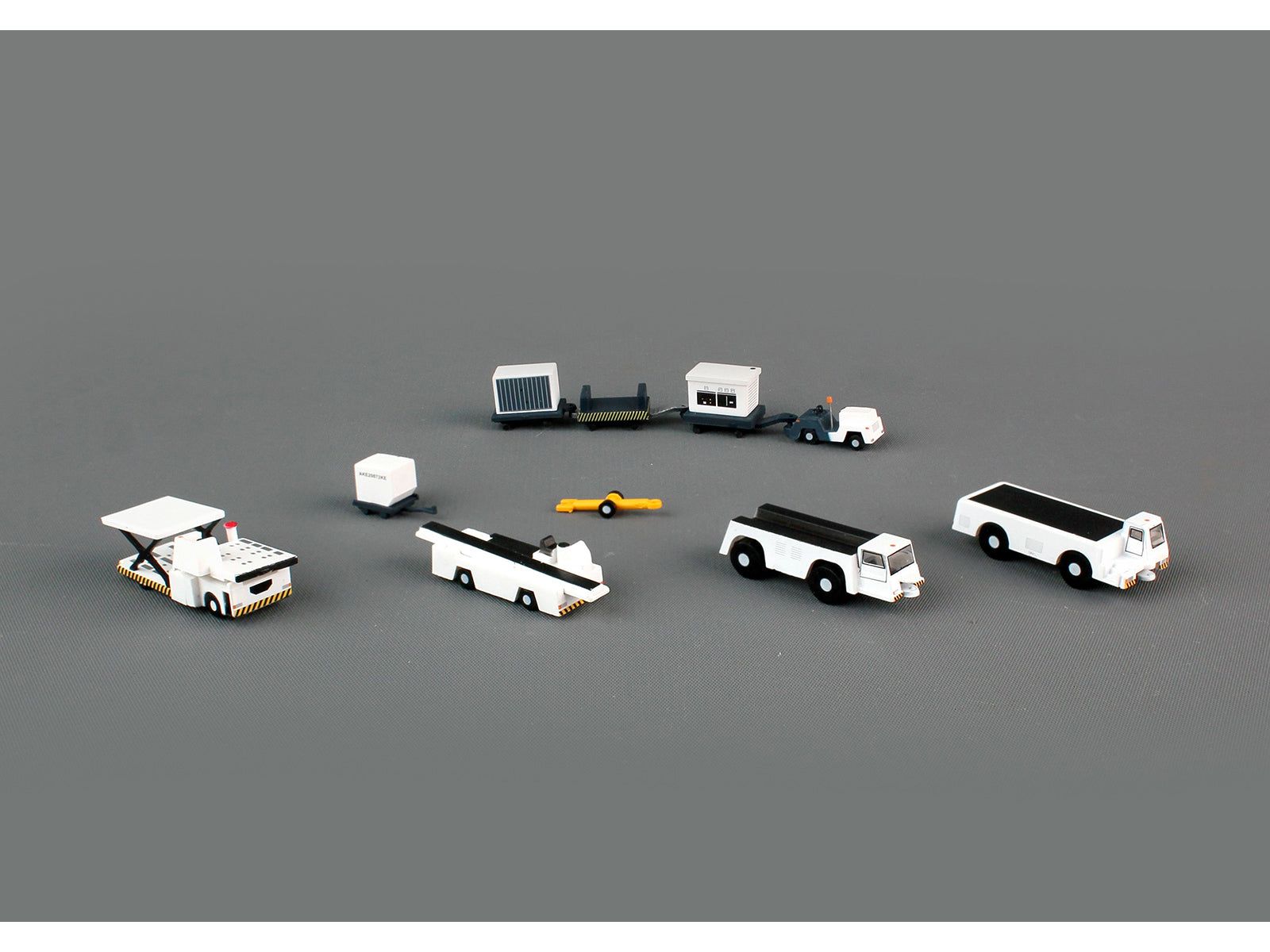 Airport Support Equipment Set of 10 pieces "Gemini 200" Series Diecast Models by GeminiJets - image 2