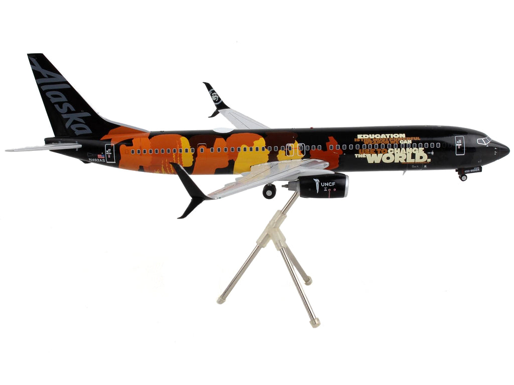 Boeing 737-900ER Commercial Aircraft "Alaska Airlines - Our Commitment" Black with Graphics "Gemini 200" Series 1/200 Diecast Model Airplane by GeminiJets - image 2