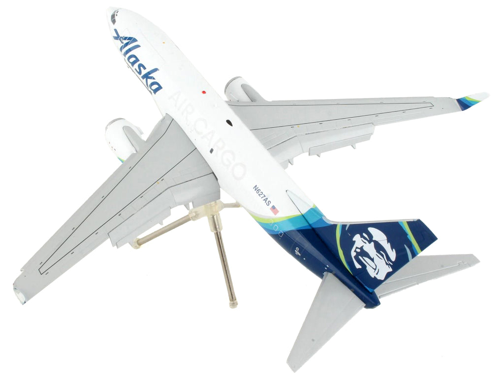 Boeing 737-700BDSF Commercial Aircraft with Flaps Down "Alaska Air Cargo" White with Blue Tail "Gemini 200" Series 1/200 Diecast Model Airplane by GeminiJets - image 4