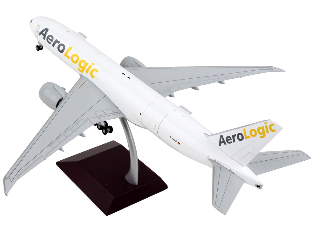 Boeing 777F Commercial Aircraft "AeroLogic" White "Gemini 200 - Interactive" Series 1/200 Diecast Model Airplane by GeminiJets - image 4