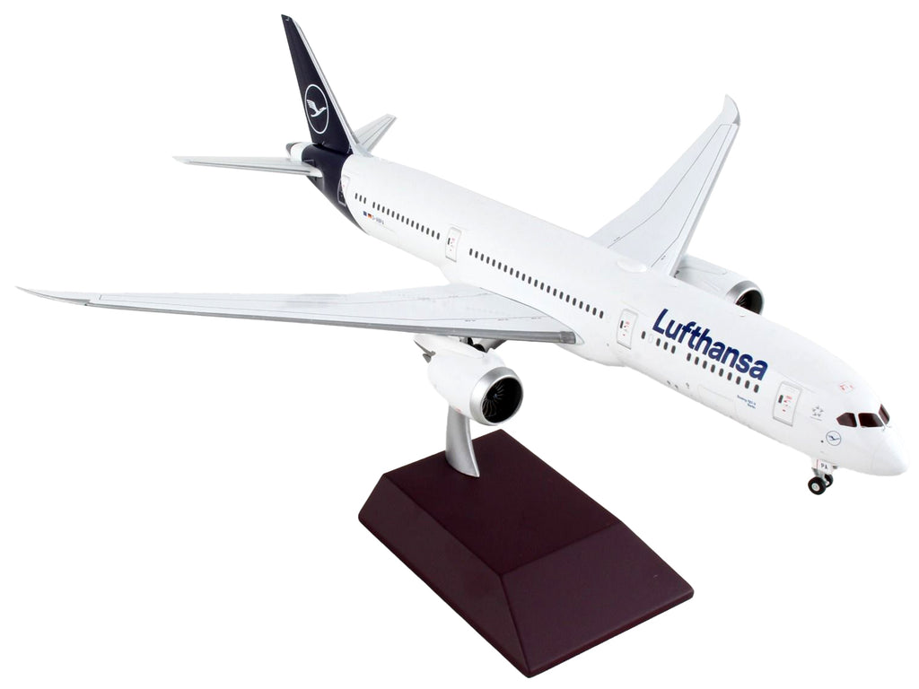 Boeing 787-9 Commercial Aircraft "Lufthansa" White with Blue Tail "Gemini 200" Series 1/200 Diecast Model Airplane by GeminiJets - image 3