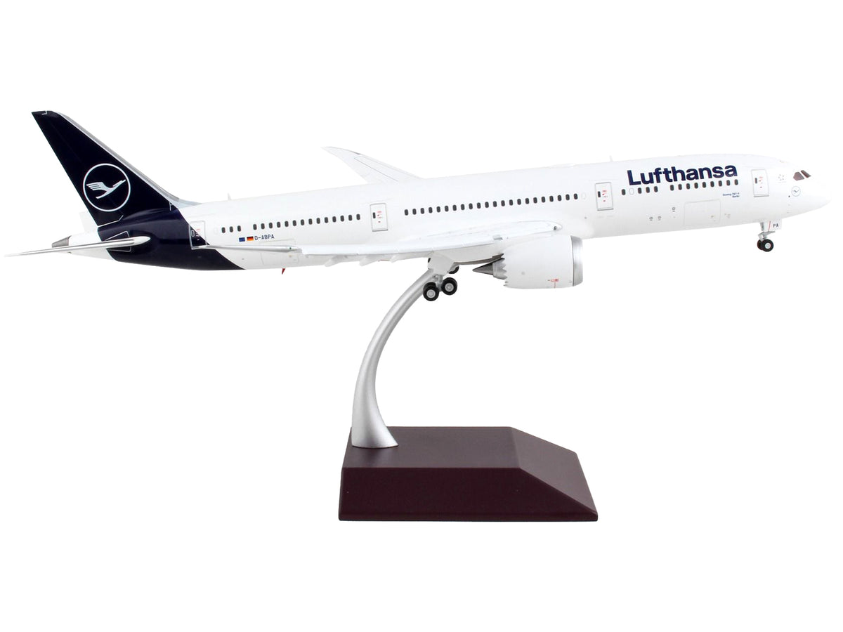 Boeing 787-9 Commercial Aircraft with Flaps Down "Lufthansa" White with Blue Tail "Gemini 200" Series 1/200 Diecast Model Airplane by GeminiJets - image 2