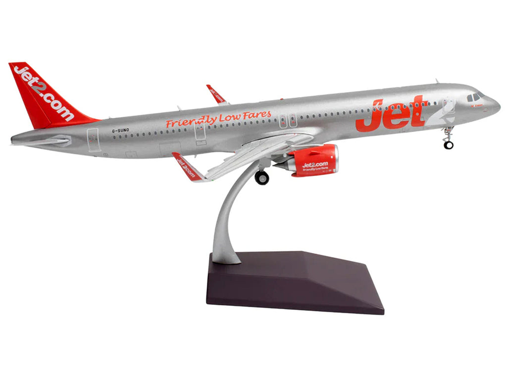 Airbus A321neo Commercial Aircraft "Jet2" (G-SUNO) Silver with Red Tail "Gemini 200" Series 1/200 Diecast Model Airplane by GeminiJets - image 3
