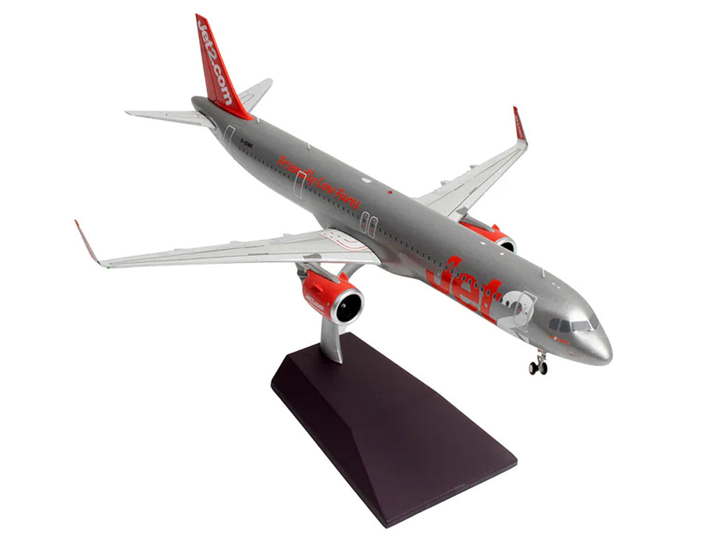 Airbus A321neo Commercial Aircraft "Jet2" (G-SUNO) Silver with Red Tail "Gemini 200" Series 1/200 Diecast Model Airplane by GeminiJets - image 4