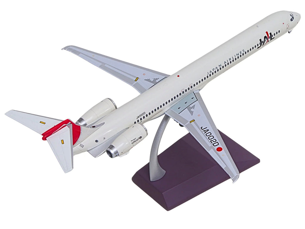 McDonnell Douglas MD-90 Commercial Aircraft "Japan Airlines" (JA002D) White with Red Tail "Gemini 200" Series 1/200 Diecast Model by GeminiJets - image 4