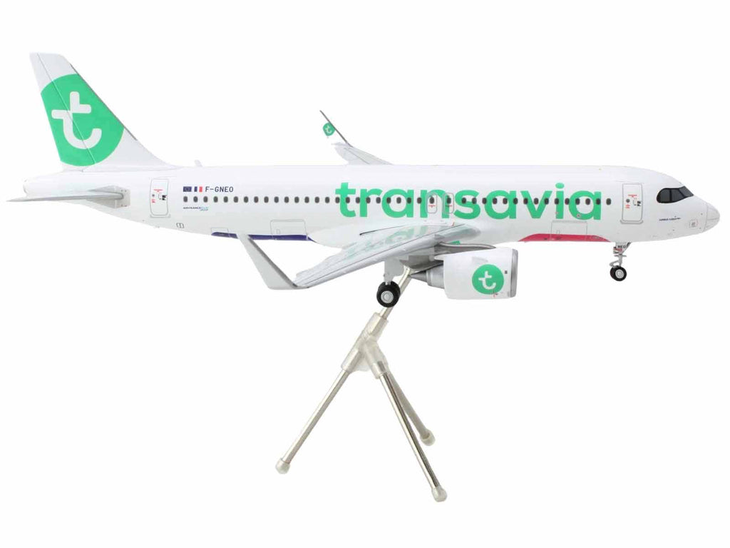 Airbus A320neo Commercial Aircraft "Transavia Airlines" (F-GNEO) White with Green Tail "Gemini 200" Series 1/200 Diecast Model Airplane by GeminiJets - image 2