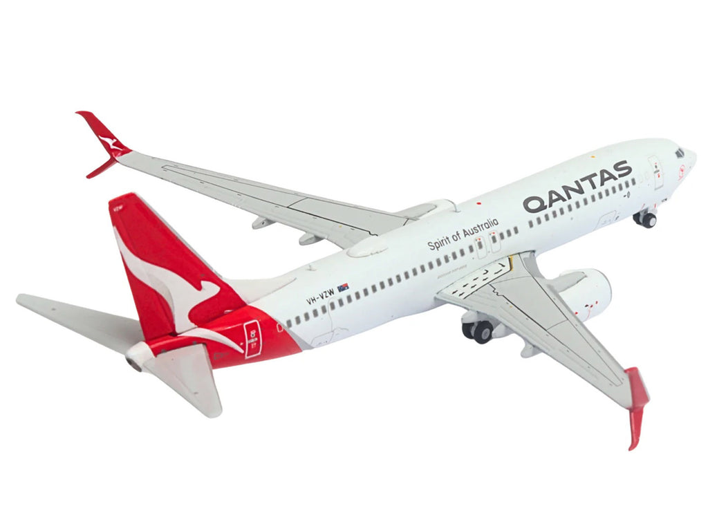 Boeing 737-800 Commercial Aircraft "Qantas Airways" (VH-VZW) White with Red Tail 1/400 Diecast Model Airplane by GeminiJets - image 3