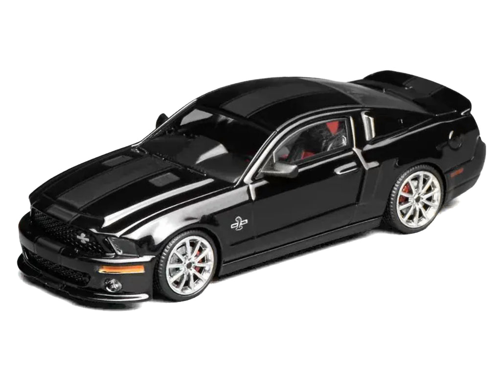 2007 Ford Mustang Shelby GT500 Super Snake Ebony Black with Matt Black Stripes 1/64 Diecast Model Car by MotorHelix & Greenlight - image 4