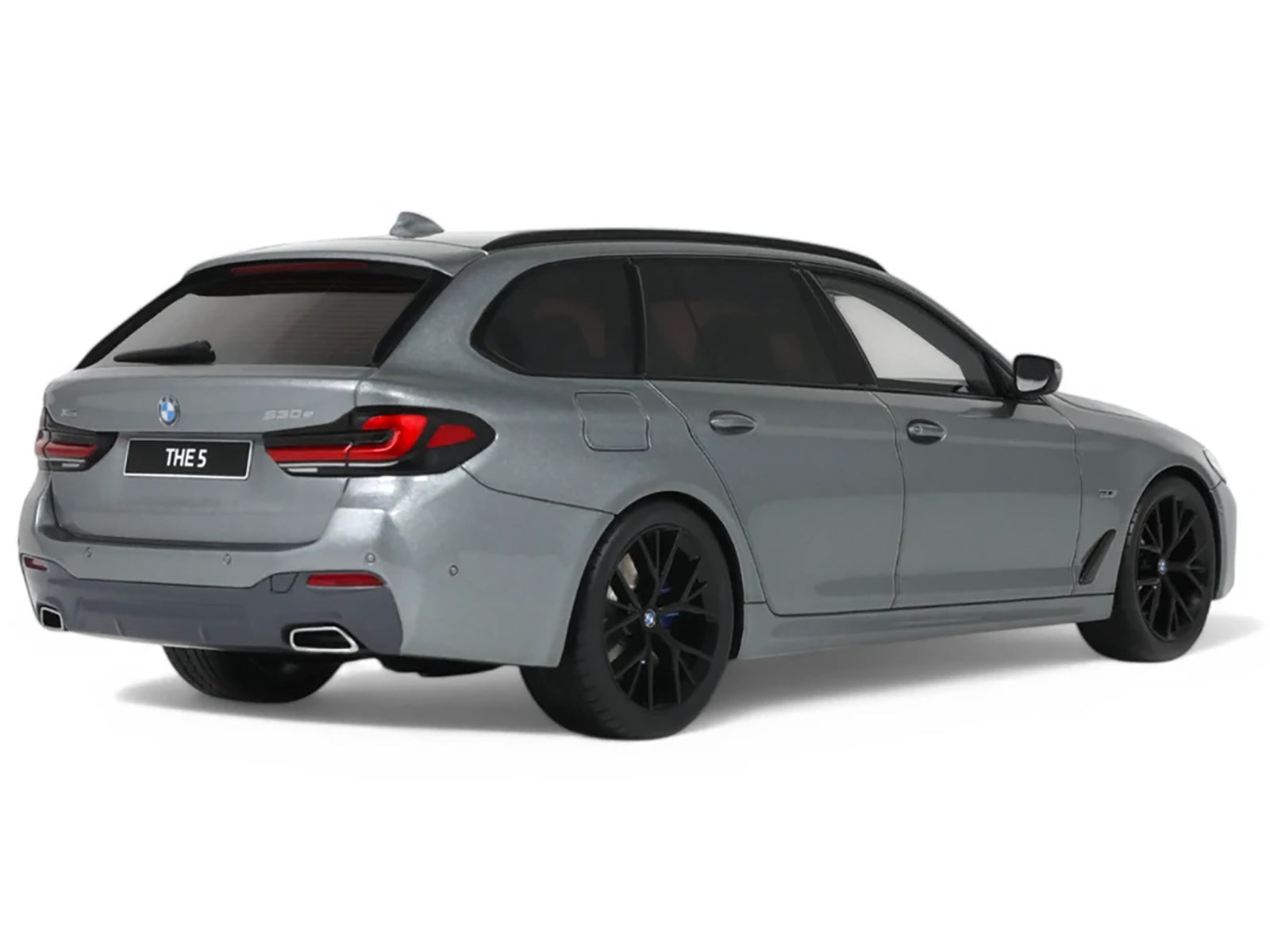 2023 BMW 530E XDrive M Silver Metallic 1/18 Model Car by GT Spirit - image 5