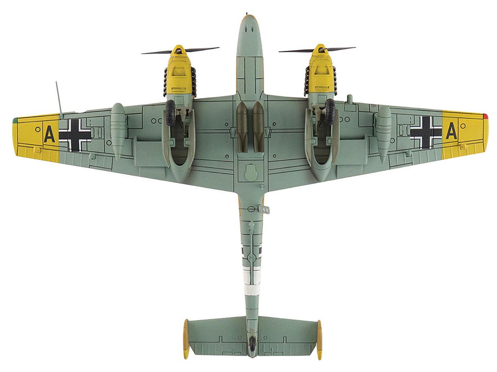 Messerschmitt BF 110E-2 Trop Fighter Aircraft "3U+AR 7./ZG26 Italy" (1941) German Luftwaffe "Air Power Series" 1/72 Diecast Model by Hobby Master - image 4