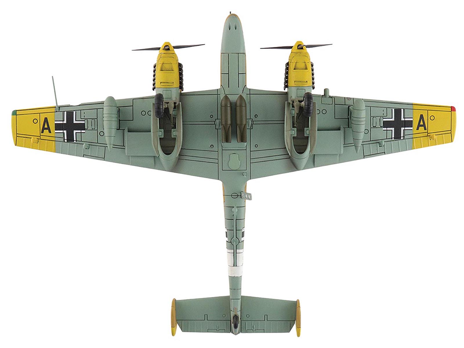 Messerschmitt BF 110E-2 Trop Fighter Aircraft "3U+AR 7./ZG26 Italy" (1941) German Luftwaffe "Air Power Series" 1/72 Diecast Model by Hobby Master - image 4
