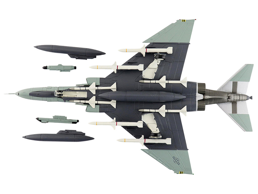 McDonnell Douglas F-4G Phantom II Fighter-Bomber Aircraft "Wild Weasels 69-7253 561st TFS 35th TFW George AFB" (1991) United States Air Force "Air Power Series" 1/72 Diecast Model by Hobby Master - image 3