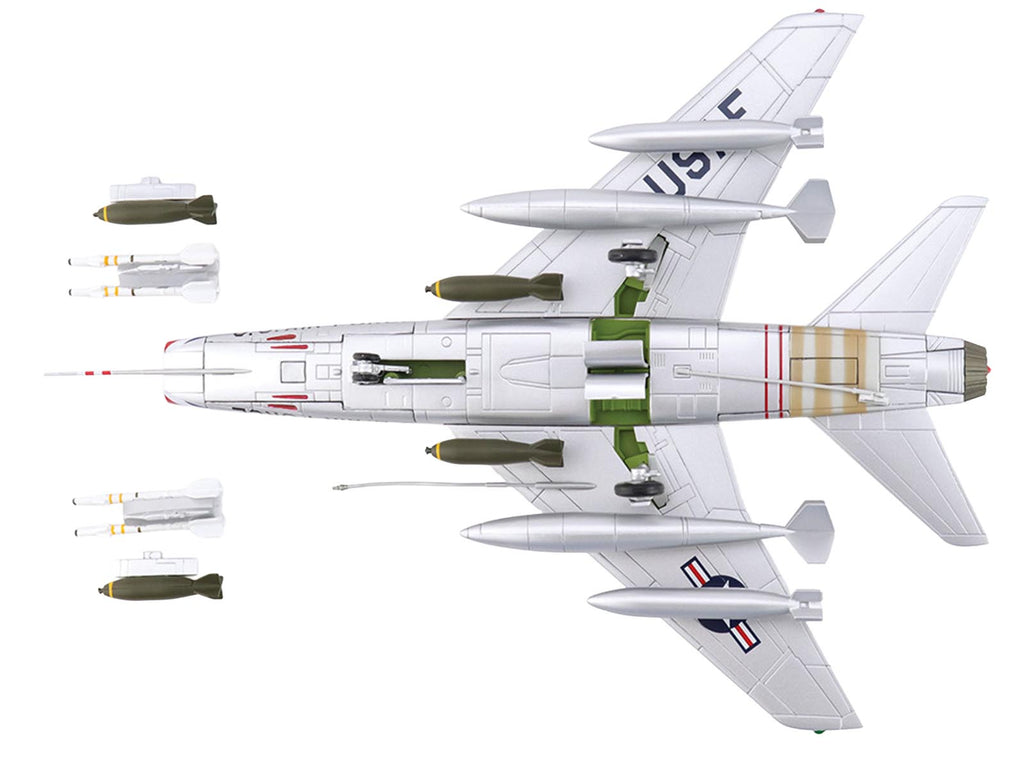 North American F-100 Super Sabre Fighter Aircraft "FW-871 National Military Museum Soesterberg Netherlands" United States Air Force "Air Power Series" 1/72 Diecast Model by Hobby Master