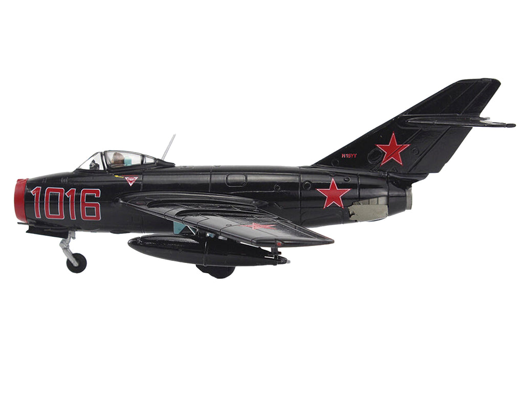 Mikoyan-Gurevich MiG-15Bis Fighter Aircraft "Experimental Combat Air Museum Kansas" "Air Power Series" 1/72 Diecast Model by Hobby Master - image 2