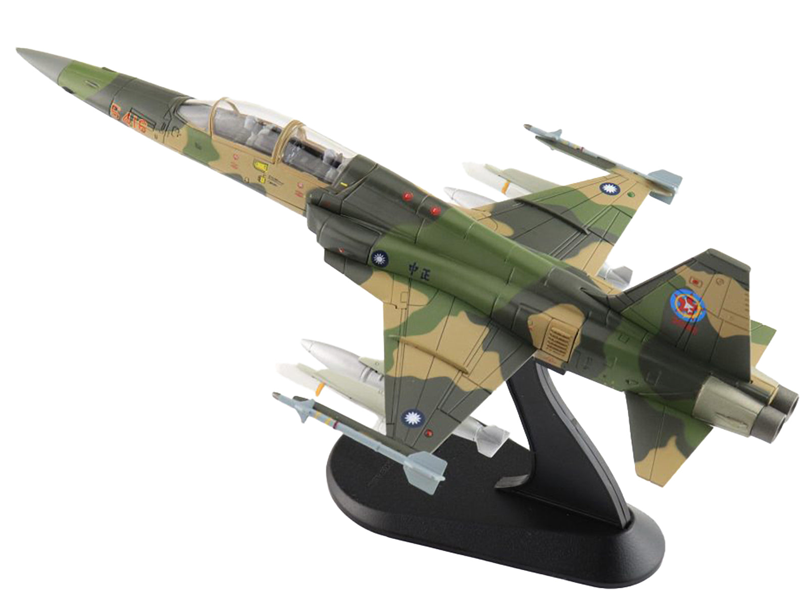 Northrop F-5F Tiger II Aircraft "46th Aggressor Squadron 7th Flight Training Wing" Republic of China Air Force "Air Power Series" 1/72 Diecast Model by Hobby Master - image 5
