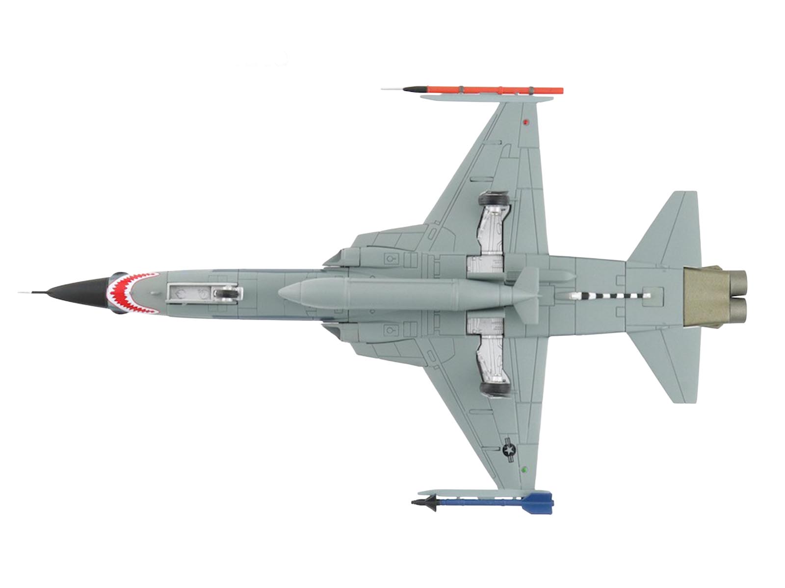 Northrop F-5N Tiger II Aircraft "Red 117 761533 Adversary Fighter VFC-111 Sundowners" (2017) United States Navy "Air Power Series" 1/72 Diecast Model by Hobby Master - image 4