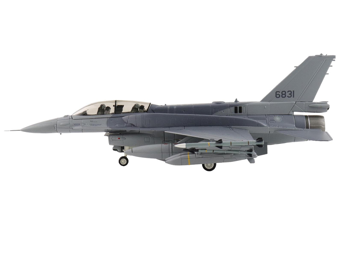 Lockheed F-16D Fighting Falcon Fighter Aircraft "6831 Block 70" (2025) Republic of China Air Force "Air Power Series" 1/72 Diecast Model by Hobby Master - image 2