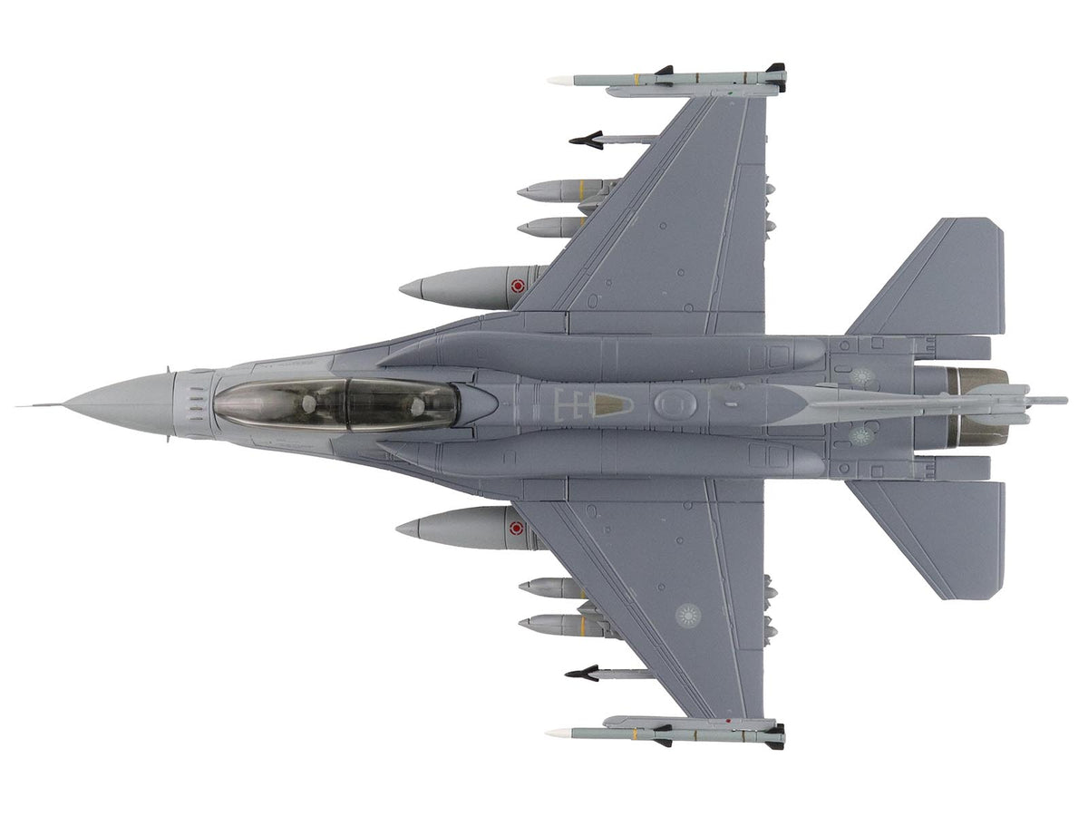 Lockheed F-16D Fighting Falcon Fighter Aircraft "6831 Block 70" (2025) Republic of China Air Force "Air Power Series" 1/72 Diecast Model by Hobby Master - image 3