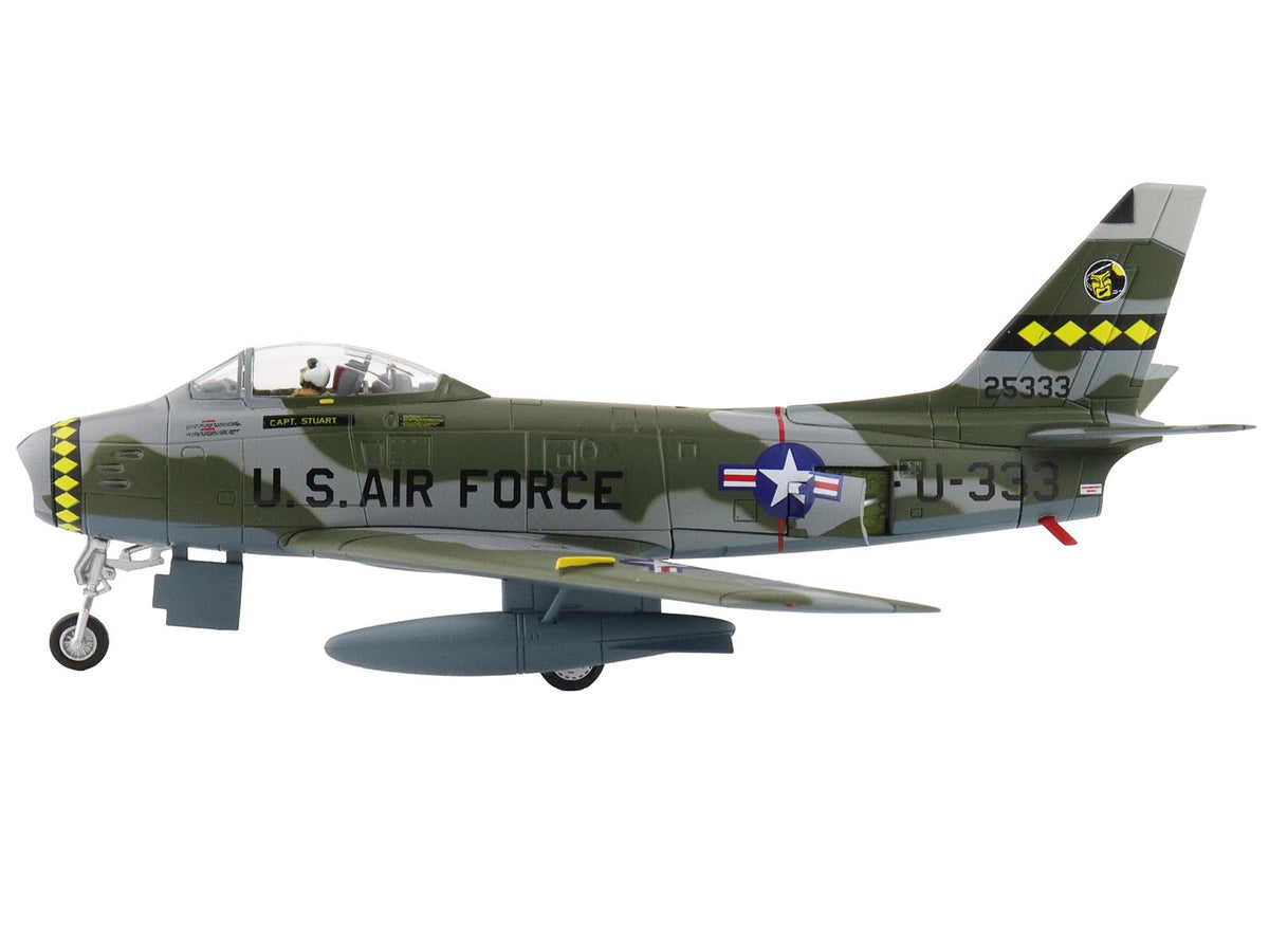 North American F-86F Sabre Fighter Aircraft "25333 461st Fighter Day Squadron West Germany" (1955) United States Air Forces in Europe "Air Power Series" 1/72 Diecast Model by Hobby Master - image 2