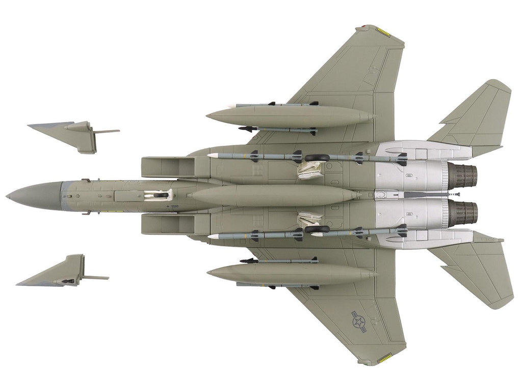 McDonnell Douglas F-15C Eagle Fighter Aircraft "85-0111 11th Air Force Elmendorf Air Force Base Alaska" United States Air Force "Air Power Series" 1/72 Diecast Model by Hobby Master - image 4