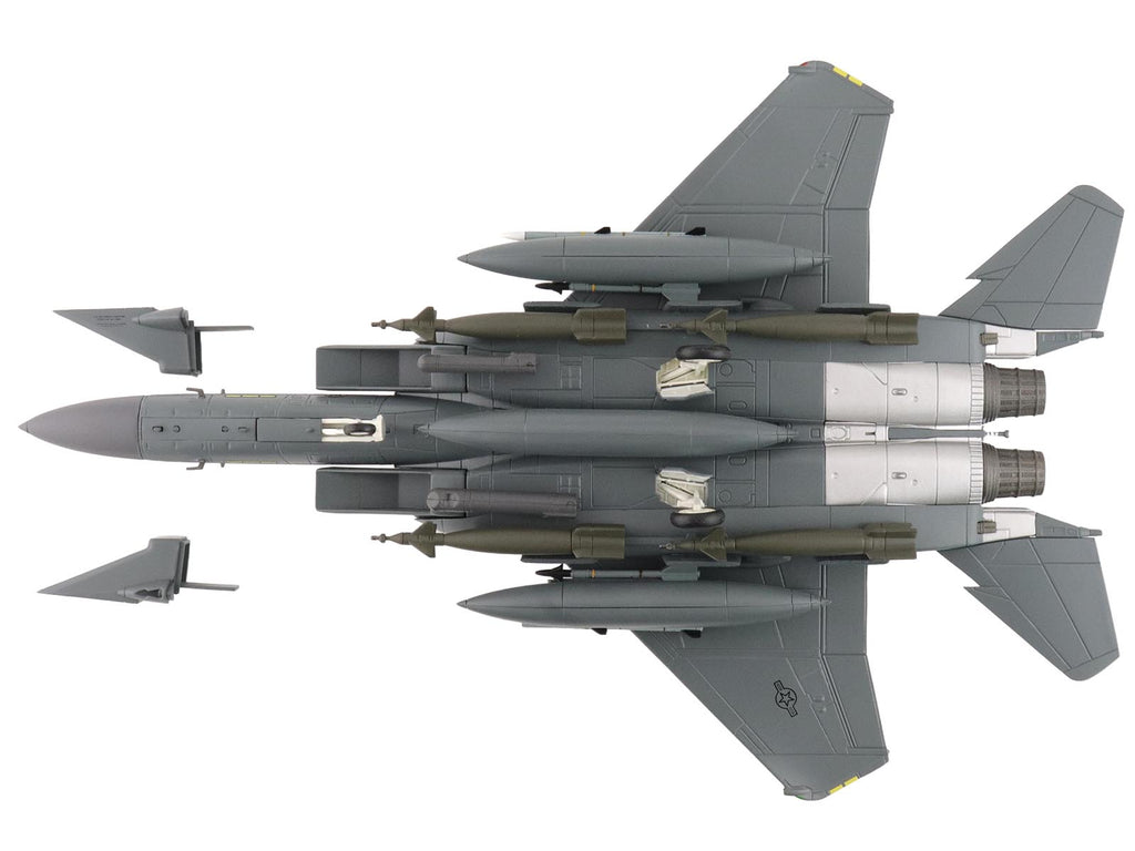 McDonnell Douglas F-15E Strike Eagle Fighter Aircraft "88-0705 90th Fighter Squadron Commanding Officer's Jet" (2005) United States Air Force "Air Power Series" 1/72 Diecast Model by Hobby Master - image 5