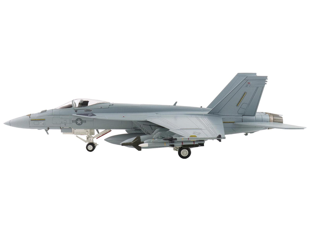 Boeing F/A-18E Super Hornet Fighter Aircraft "Dagger Team (with decals)" United States Navy "Air Power Series" 1/72 Diecast Model by Hobby Master - image 2