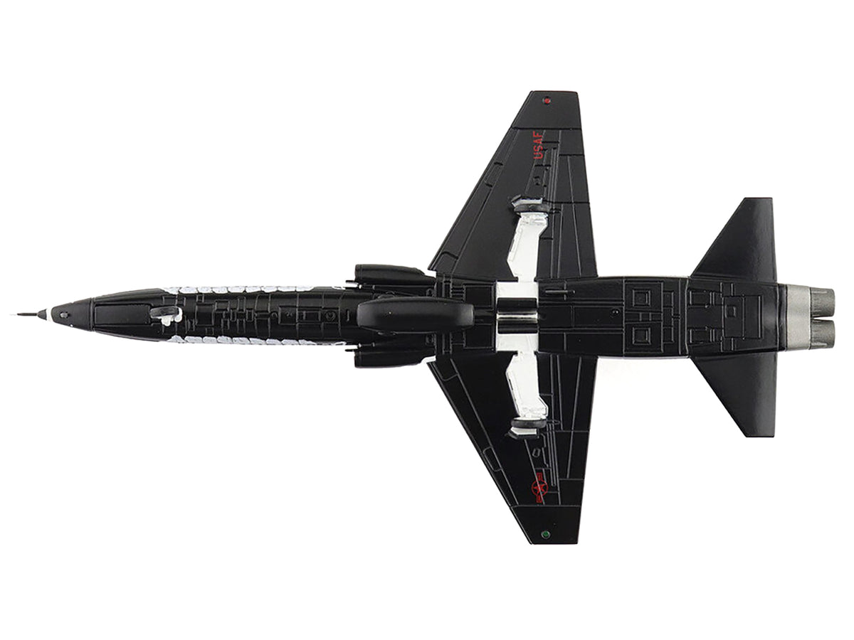 Northrop T-38C Talon Aircraft "65-10331 FAIP Scheme 87th FTS Laughlin AFB" (2021) United States Air Force "Air Power Series" 1/72 Diecast Model by Hobby Master - image 5