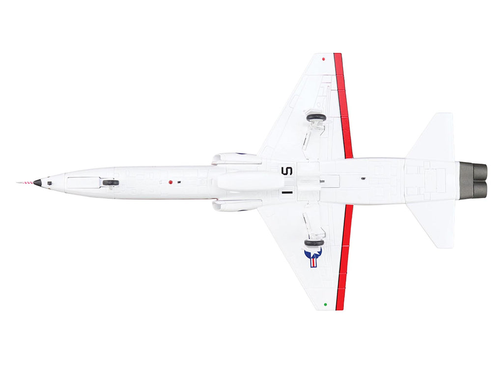Northrop T-38A Talon Aircraft "61-0856 United States Naval Test Pilot School NAS Patuxent River NASA" (2005) United States Navy "Air Power Series" 1/72 Diecast Model by Hobby Master