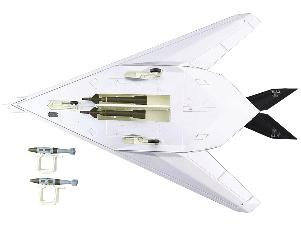 Lockheed F-117A Nighthawk Stealth Aircraft "Toxic Death" (1991) "Air Power Series" 1/72 Diecast Model by Hobby Master - image 4