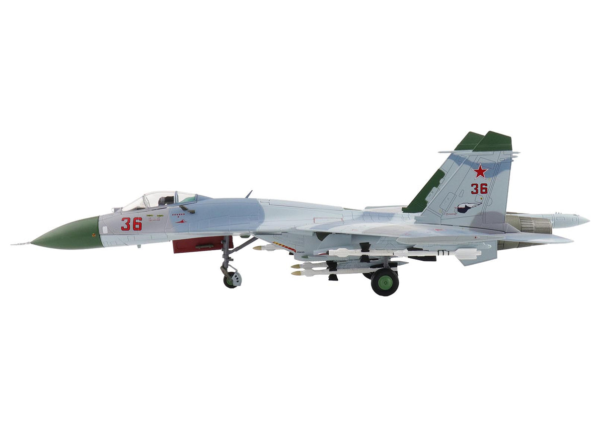 Sukhoi Su-27 Flanker-B Fighter Aircraft "Red 36 Barents Sea 941st IAP" (1987) Soviet Air Force "Air Power Series" 1/72 Diecast Model by Hobby Master - image 2