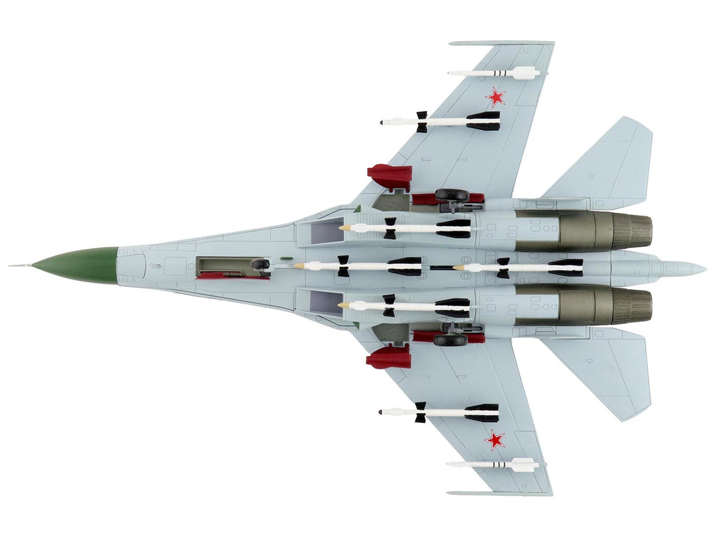 Sukhoi Su-27 Flanker-B Fighter Aircraft "Red 36 Barents Sea 941st IAP" (1987) Soviet Air Force "Air Power Series" 1/72 Diecast Model by Hobby Master - image 4