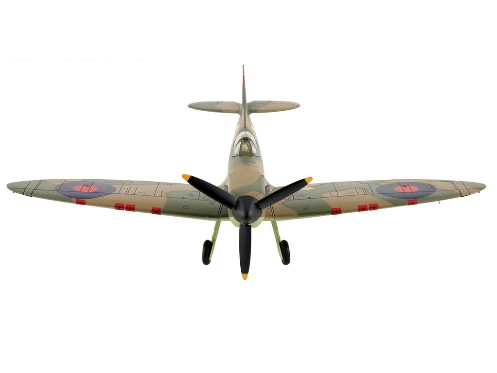 Supermarine Spitfire Mk.1a Fighter Aircraft "X4009 Flight Lieutenant P.C. Hughes" (1940) British Royal Air Force "Air Power Series" 1/48 Diecast Model by Hobby Master - image 5