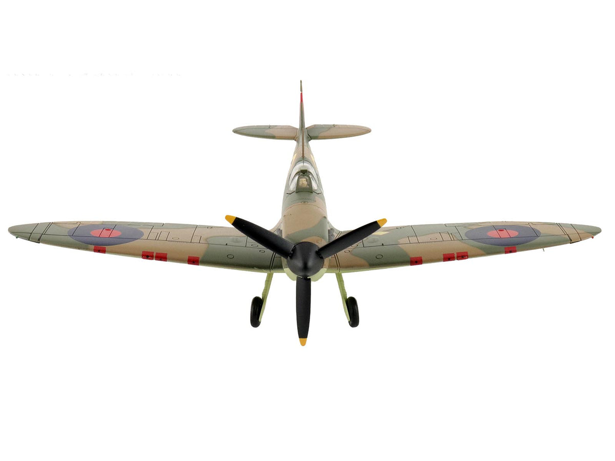 Supermarine Spitfire Mk.1a Fighter Aircraft "X4009 Flight Lieutenant P.C. Hughes" (1940) British Royal Air Force "Air Power Series" 1/48 Diecast Model by Hobby Master - image 5