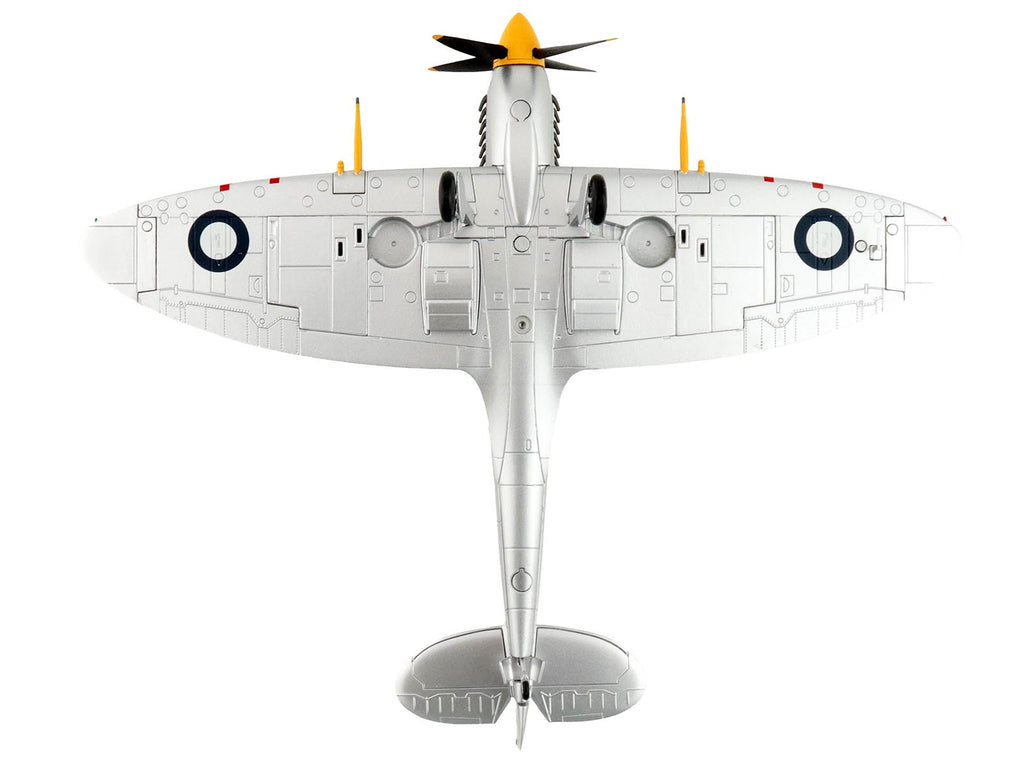 Supermarine Spitfire Mk VIII Fighter Aircraft "A53-379 Flight Lieutenant David Glaser No. 549 Squadron Strauss Airstrip" (1944) Royal Australian Air Force "Air Power Series" 1/48 Diecast Model by Hobby Master - image 4