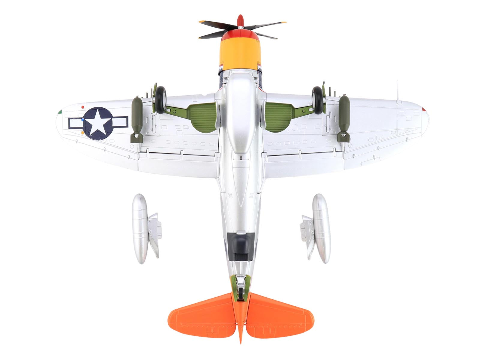 Republic P-47D Thunderbolt Aircraft "Tarheel Hal Lt. 'Ike' David 66 FS 358 FG" (1945) United States Army Air Forces "Air Power Series" 1/48 Diecast Model by Hobby Master - image 4